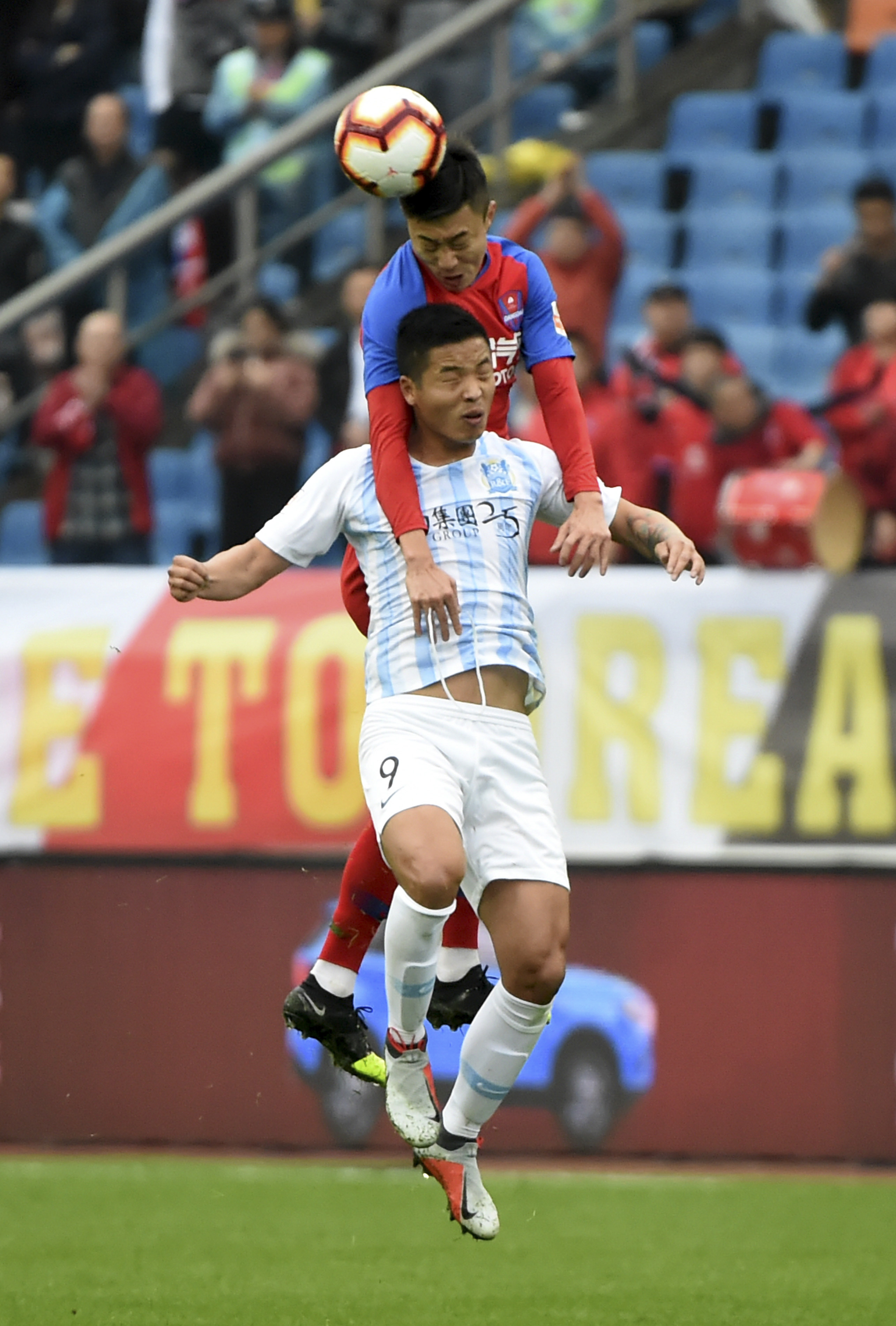 爱游戏app-重庆斯威主场大胜，疯狂进球喜上眉梢的简单介绍