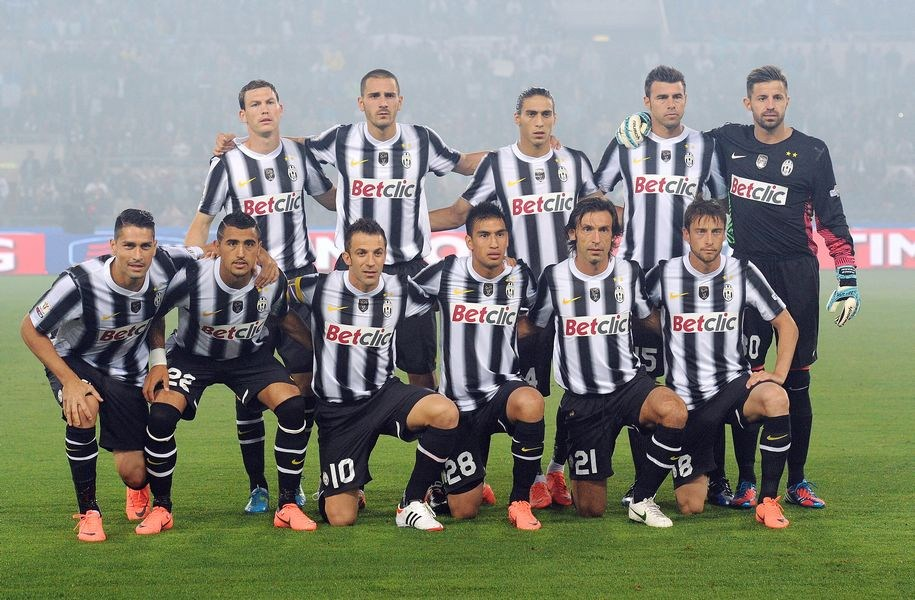 关于尤文图斯连续取得胜利稳固领先地位的信息