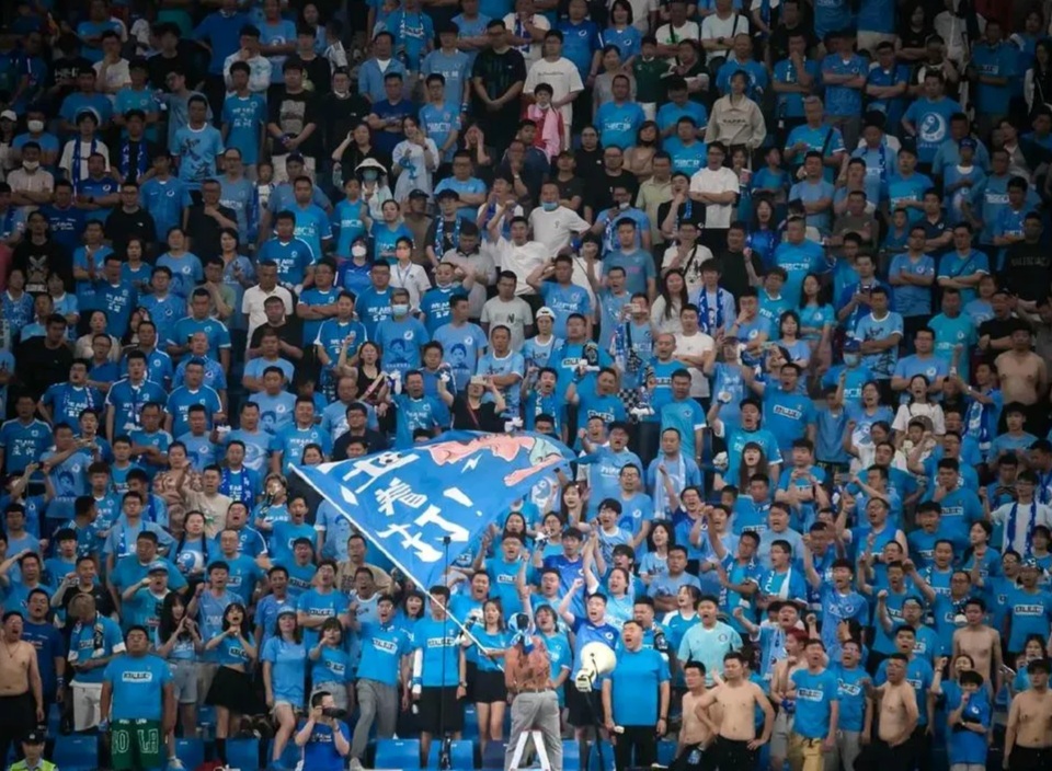 包含精彩回放！经典球赛重新上演，球迷热泪盈眶的词条