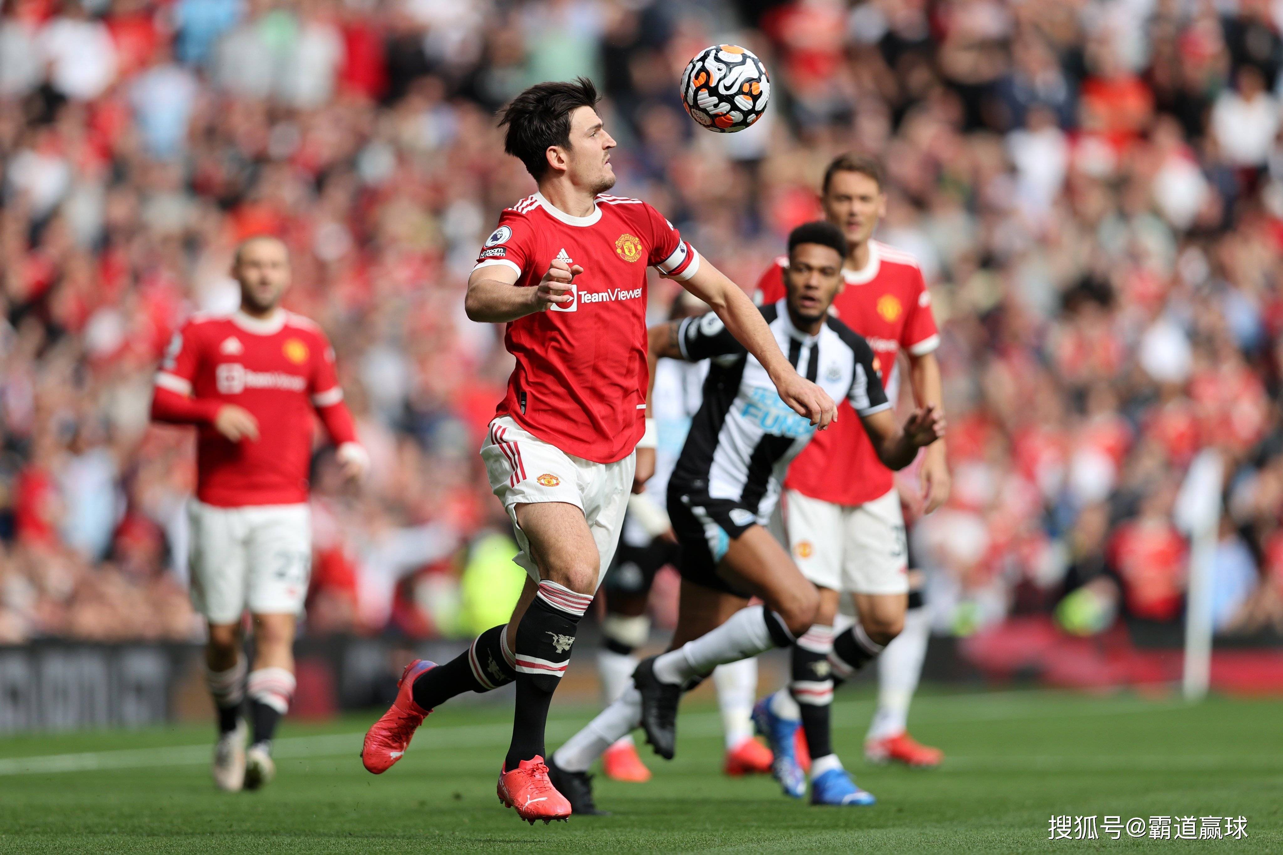 关于曼联主场大胜切尔西，霍特论英超反弹的信息