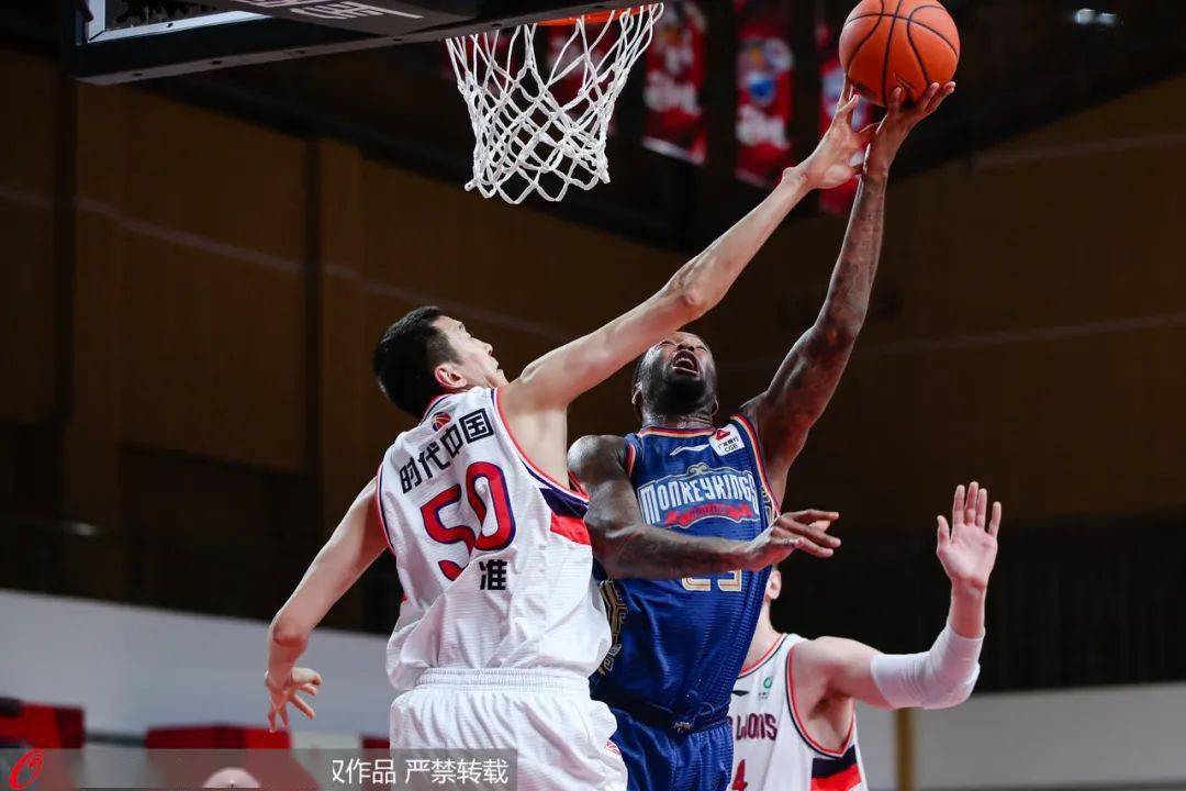 爱游戏官网-湖南男篮击败陕西，实现开门红